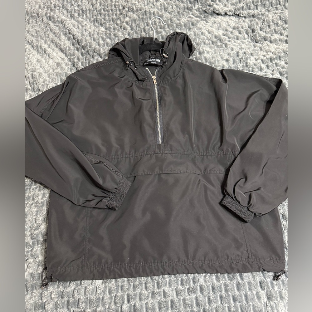 Women's Black Pullover Windbreaker
